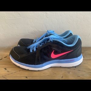 Women’s Nike Dual Fusion ST3 Size 9